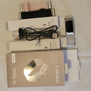 FITBIT charge 5
